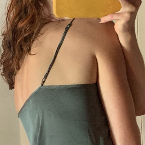 cute silky navy green tank top - Picture 3 of 3